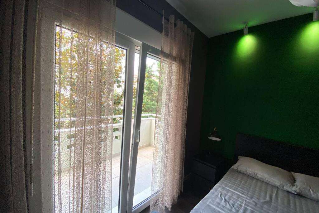 Green Apartment With View コモティニ エクステリア 写真